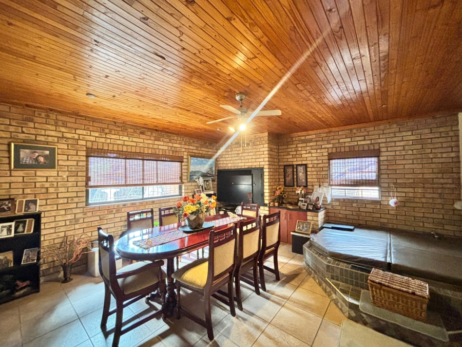 3 Bedroom Property for Sale in Wilkoppies North West